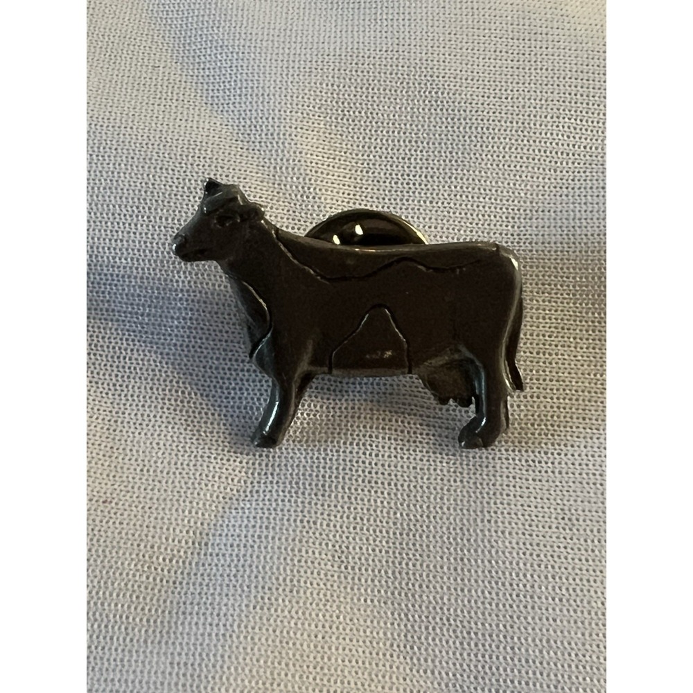 Metal Lapel Hat Pin Danforth Pewter Holstein Cow Maiden Vermont‎ Vintage 80s